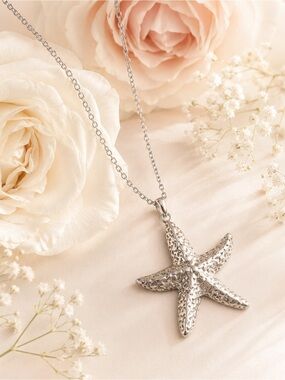 Silver Starfish Pendant Necklace